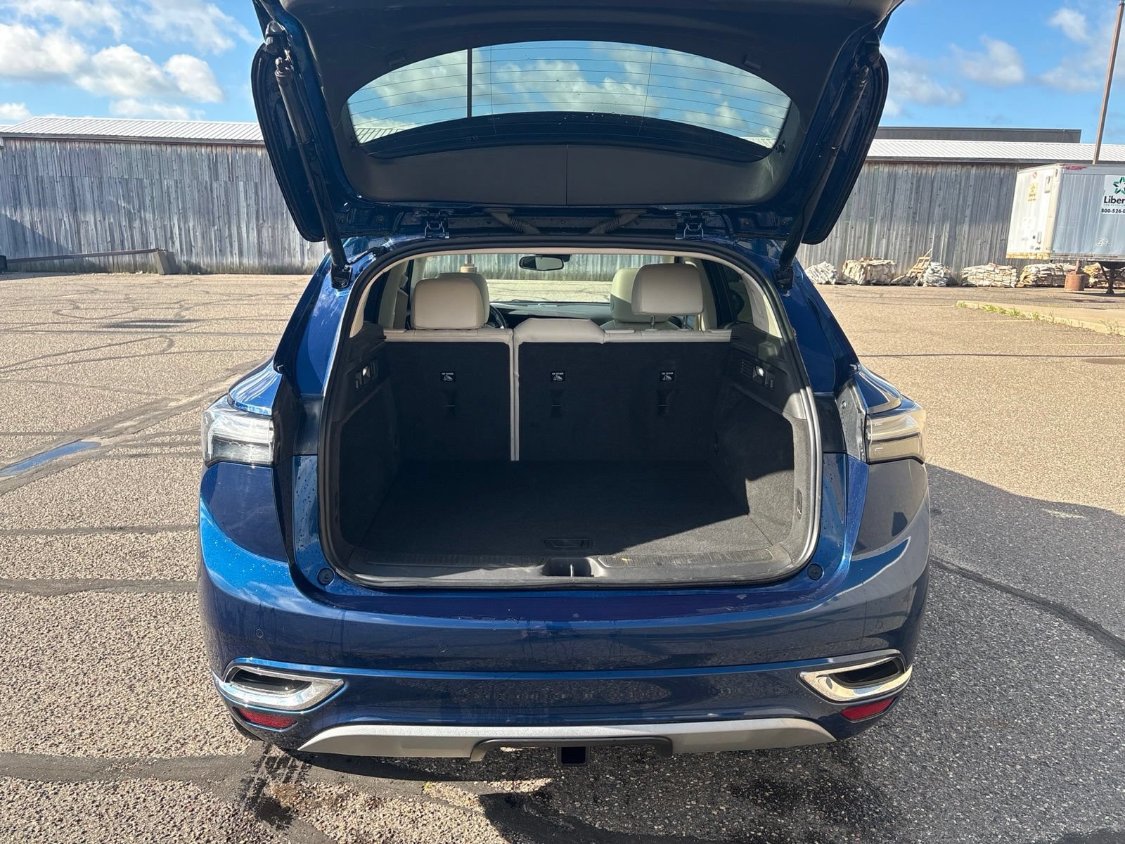 Used 2022 Buick Envision Avenir w/ Safety Package AWD/4WD image 8
