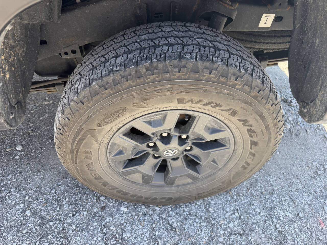 Used 2020 Toyota Tacoma SR RWD image 10