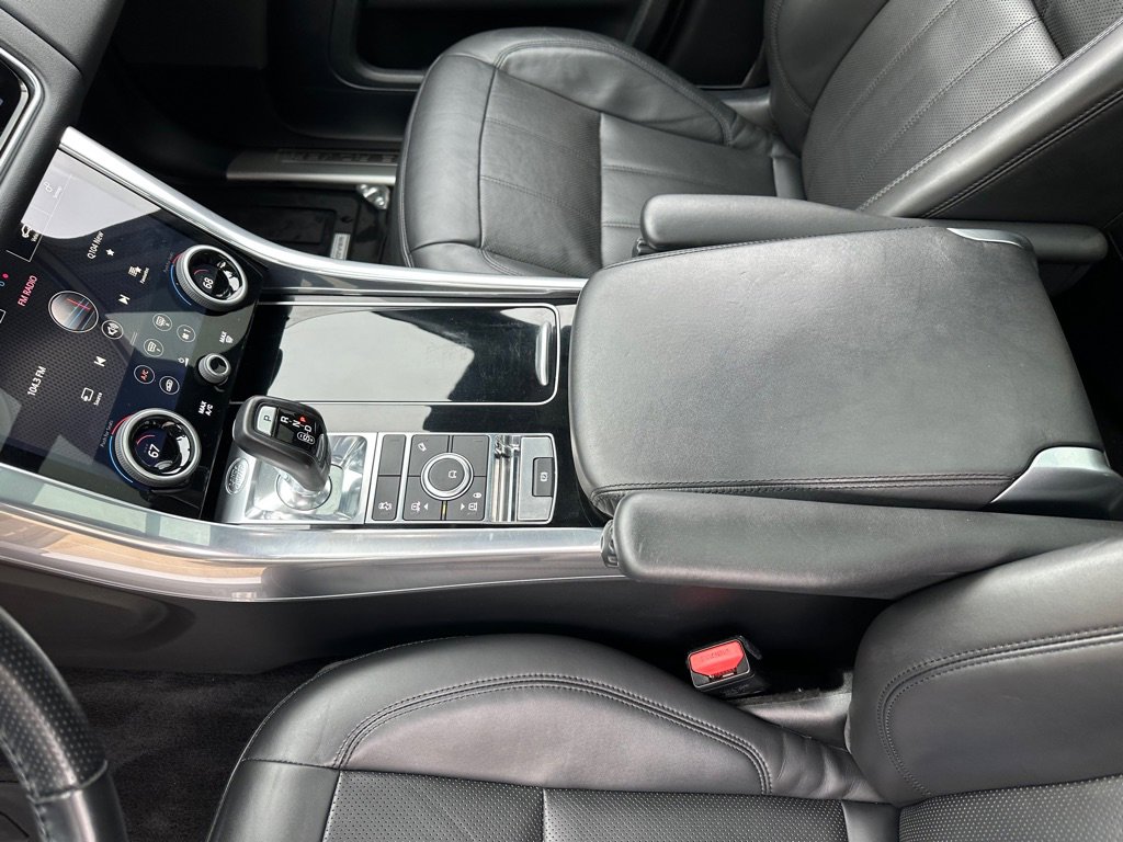 Used 2018 Land Rover Range Rover Sport HSE image 13