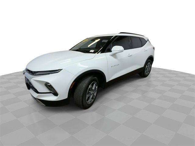 Certified 2024 Chevrolet Blazer LT w/ Convenience Package image 4