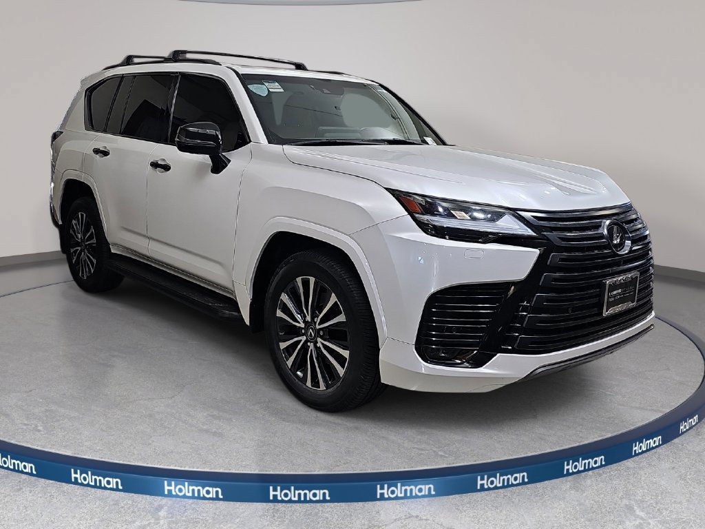 Used 2022 Lexus LX 600 4WD w/ Appearance Package image 4