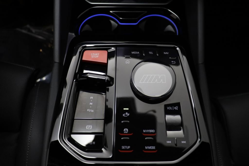 Used 2026 BMW M5 w/ Carbon Package image 13