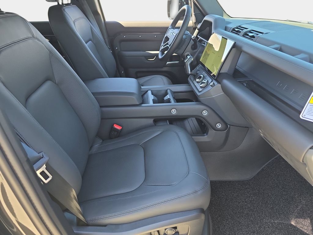 New 2026 Land Rover Defender 110 X-Dynamic SE AWD/4WD image 10