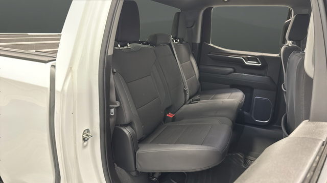 Used 2023 Chevrolet Silverado 1500 LT AWD/4WD image 25
