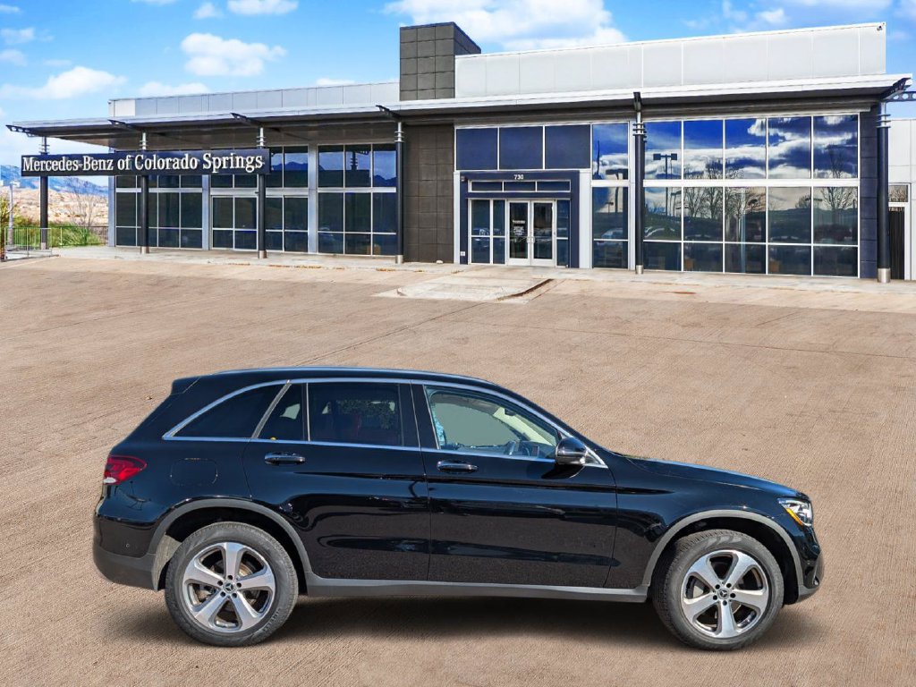 Used 2022 Mercedes-Benz GLC 300 4MATIC image 4