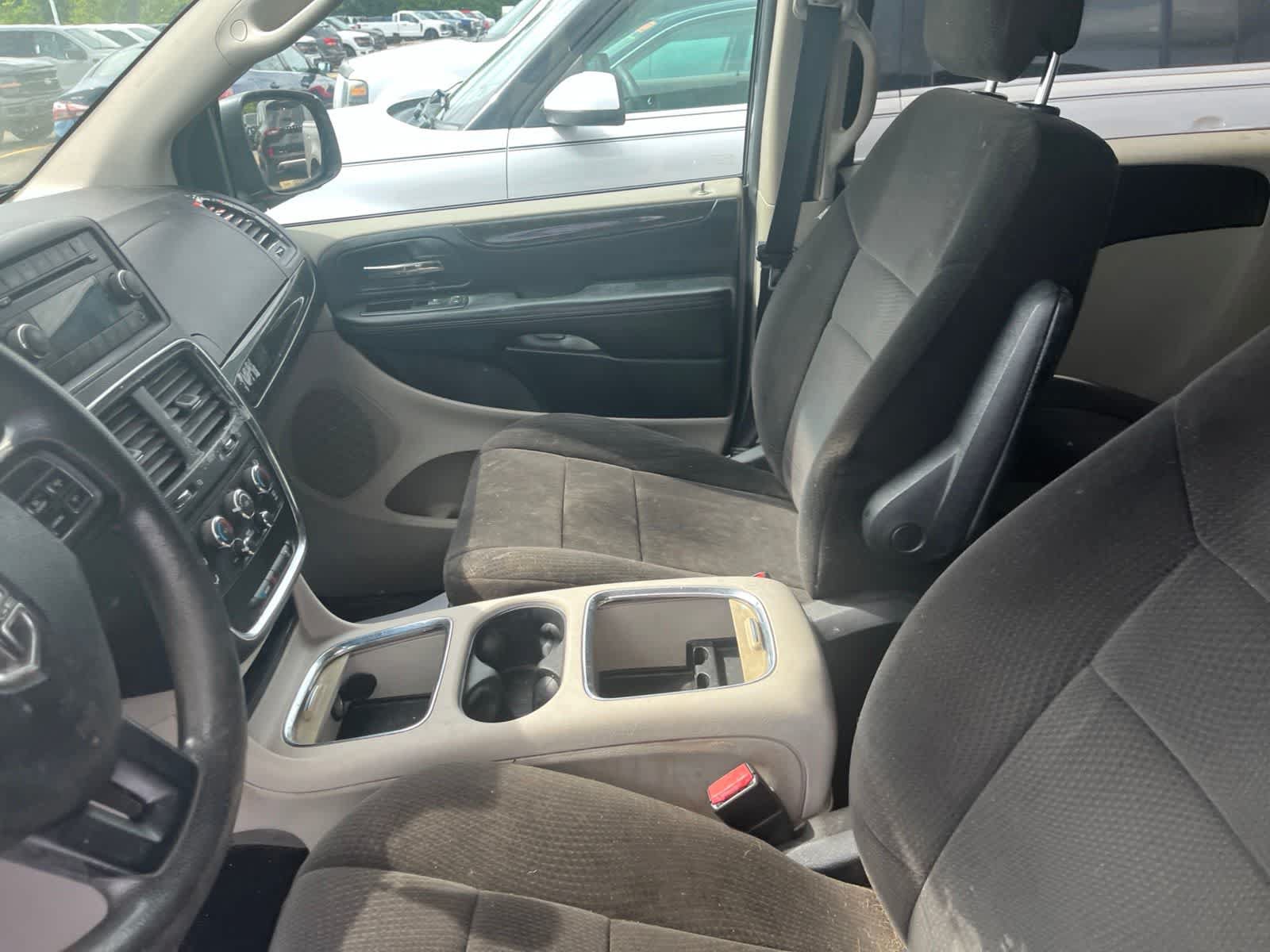 Used 2012 Dodge Grand Caravan SXT FWD image 23
