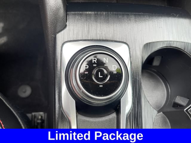 Used 2024 Ford Escape ST-Line w/ Tech Pack #1 AWD/4WD image 24