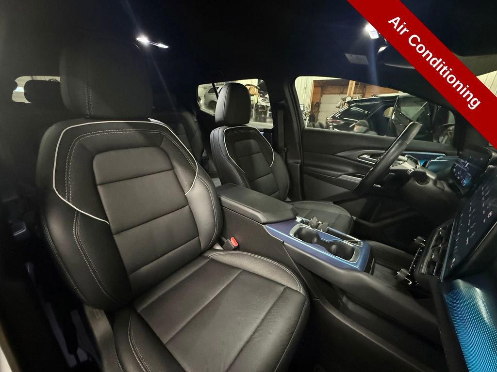 Used 2024 Chevrolet Equinox EV LT image 47