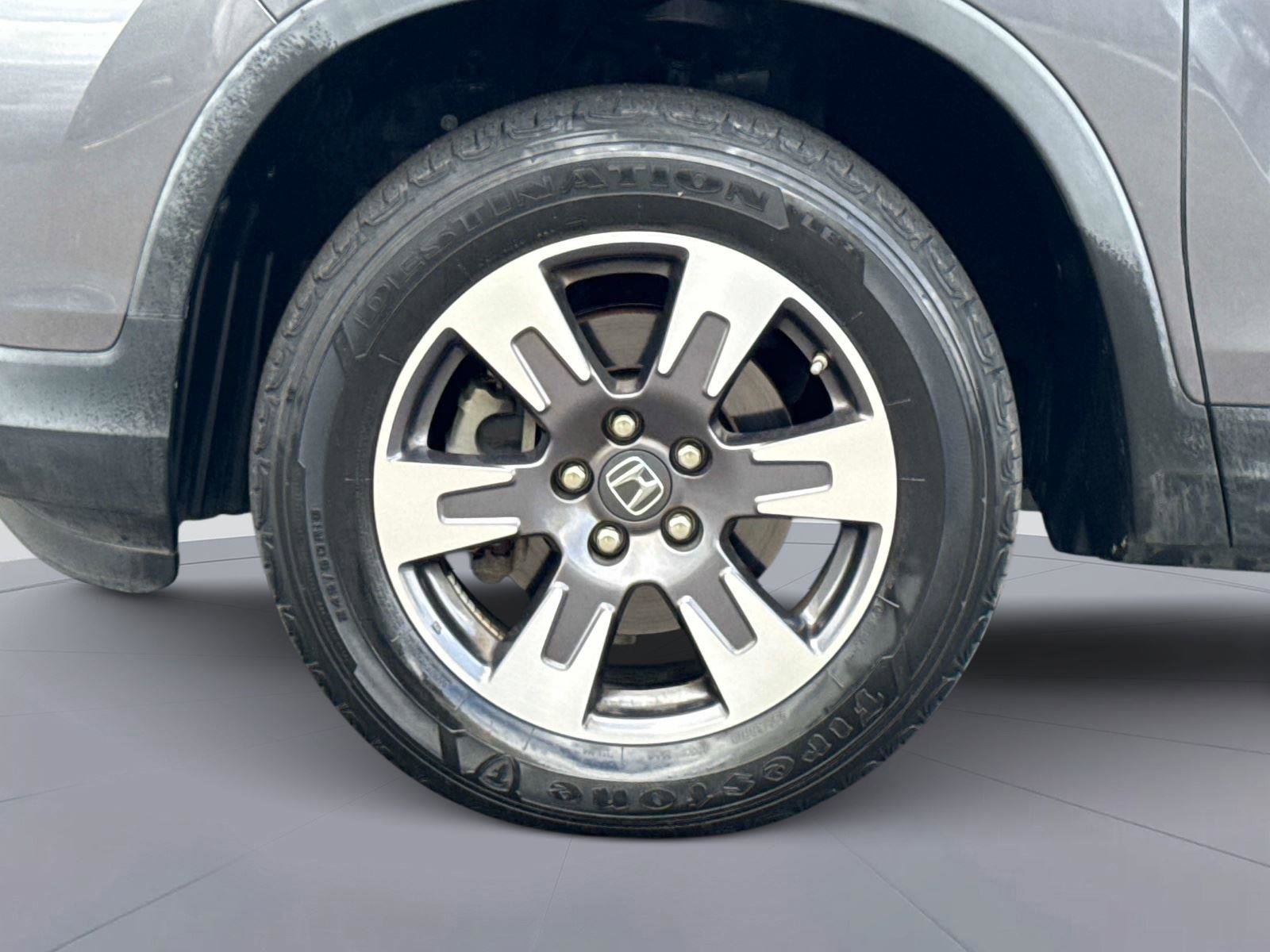 Certified 2017 Honda Ridgeline RTL-T image 11