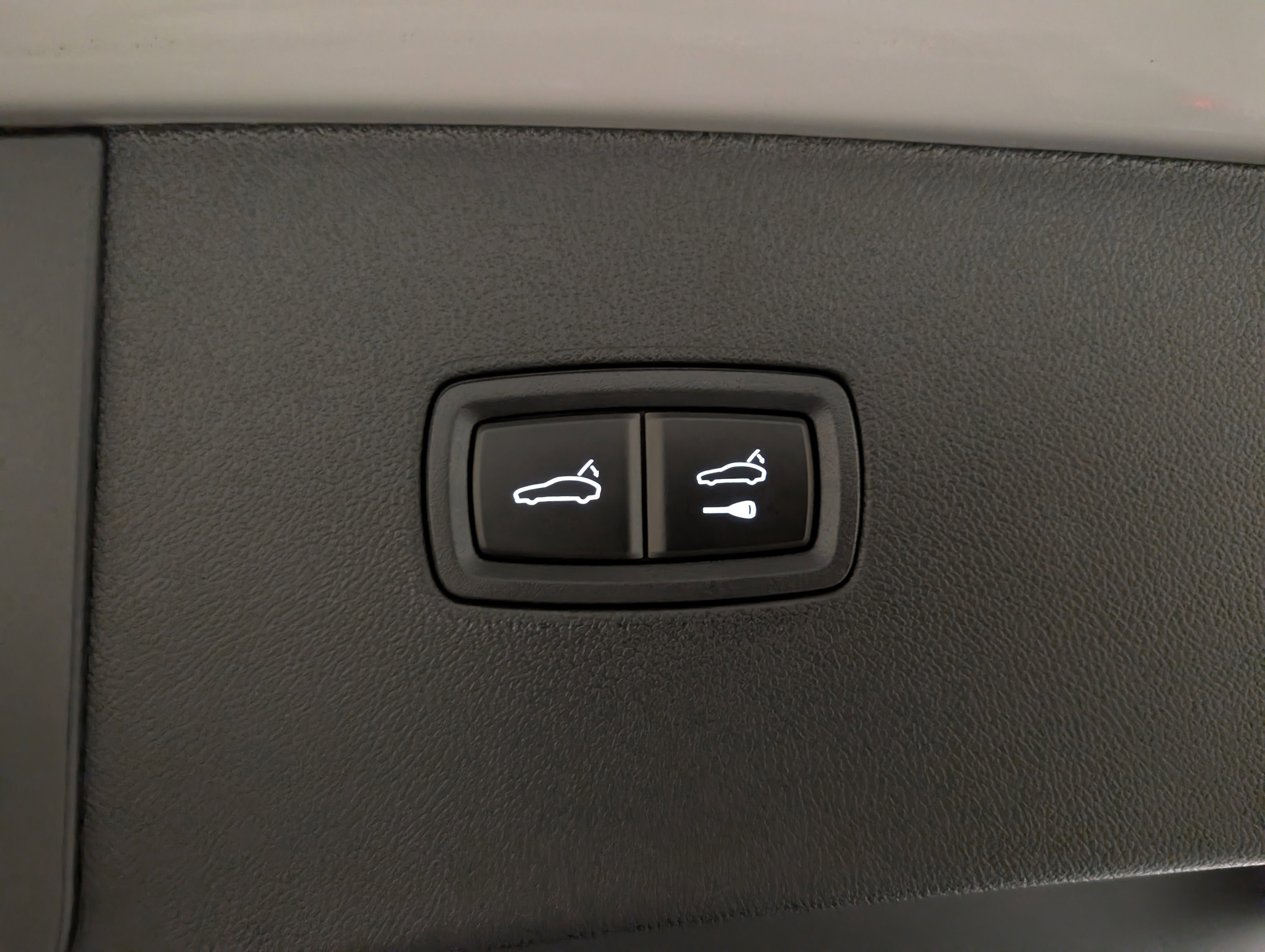 Certified 2026 Porsche Cayenne Coupe AWD/4WD image 25