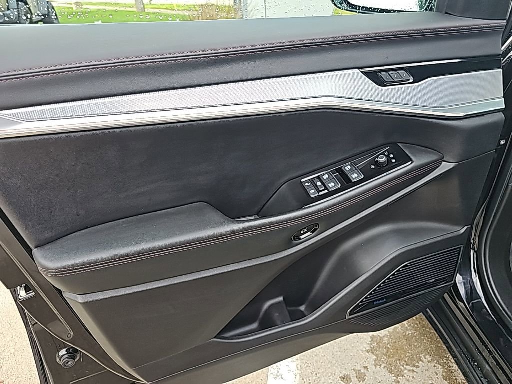 Used 2024 Jeep Wagoneer Launch Edition image 17