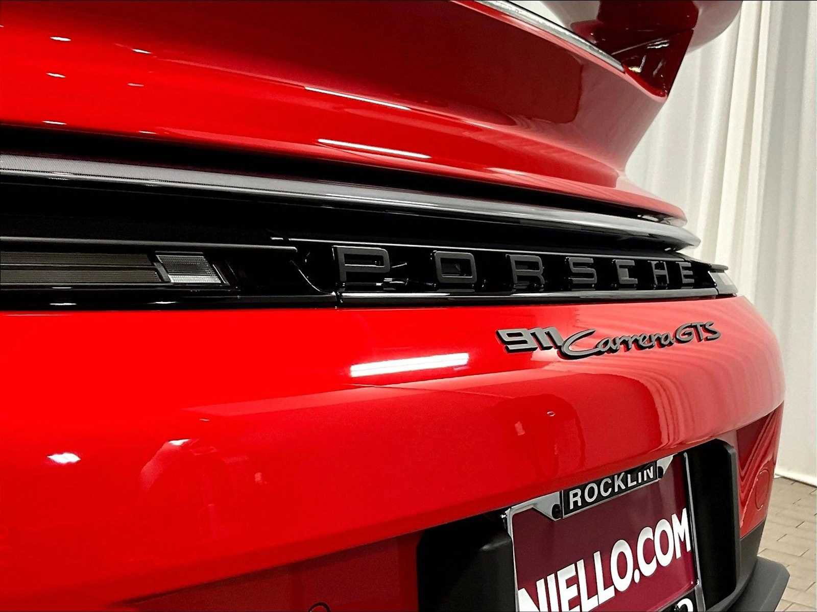 Used 2025 Porsche 911 Carrera GTS image 31