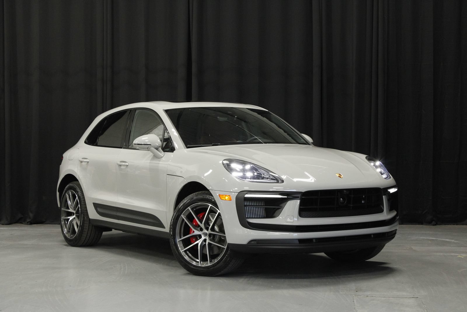 New 2026 Porsche Macan S AWD/4WD image 7