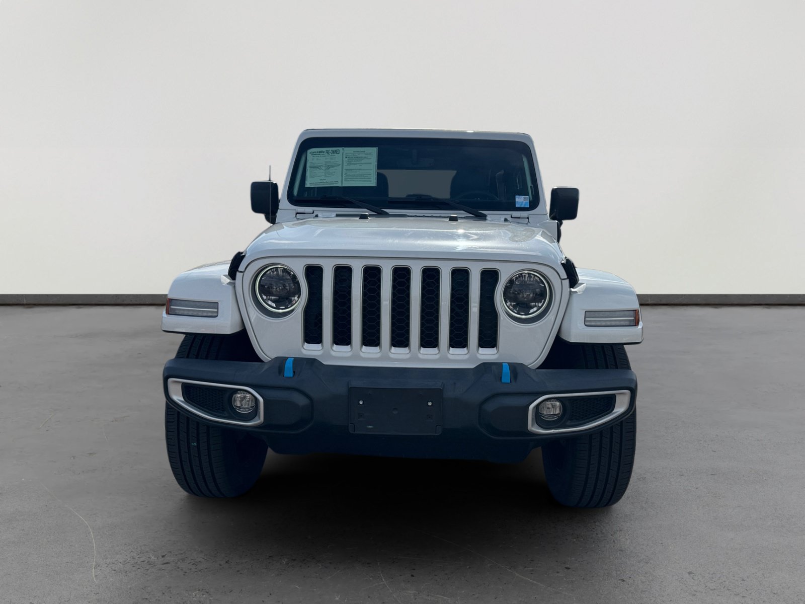 Used 2023 Jeep Wrangler Unlimited Sahara AWD/4WD image 8