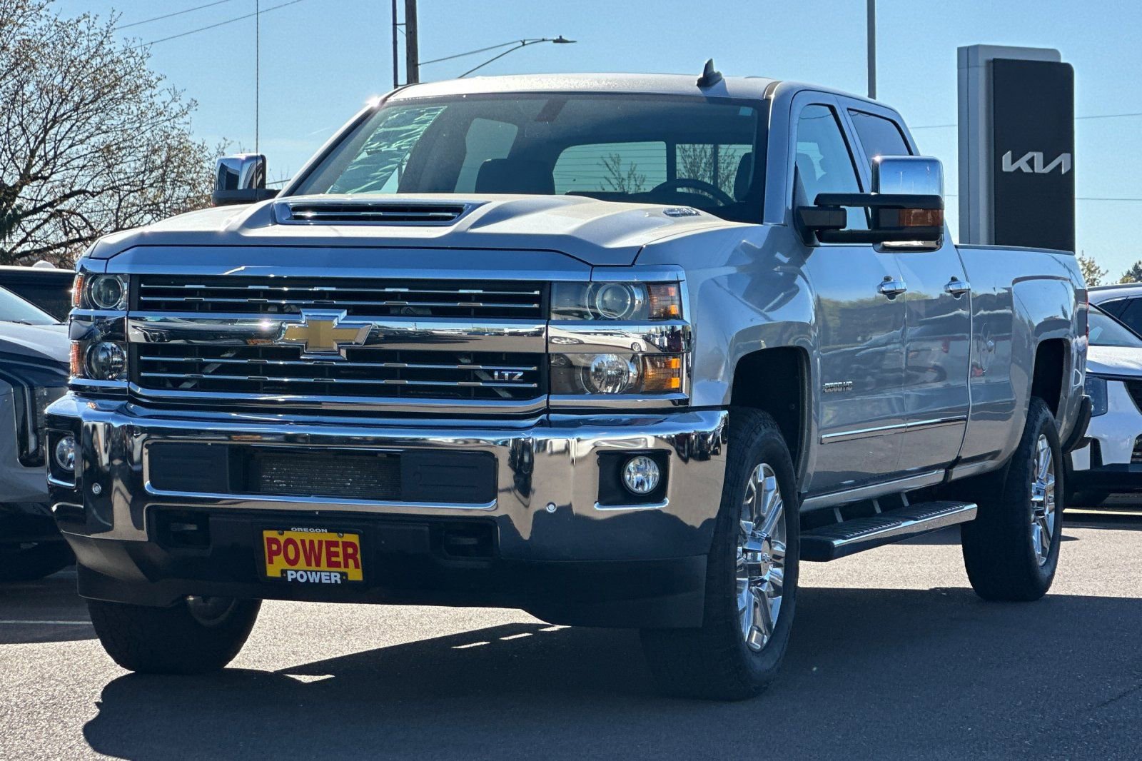 Used 2017 Chevrolet Silverado 3500 LTZ w/ Duramax Plus Package image 8
