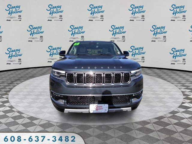 Used 2023 Jeep Wagoneer Series II w/ Premium Group I AWD/4WD image 2