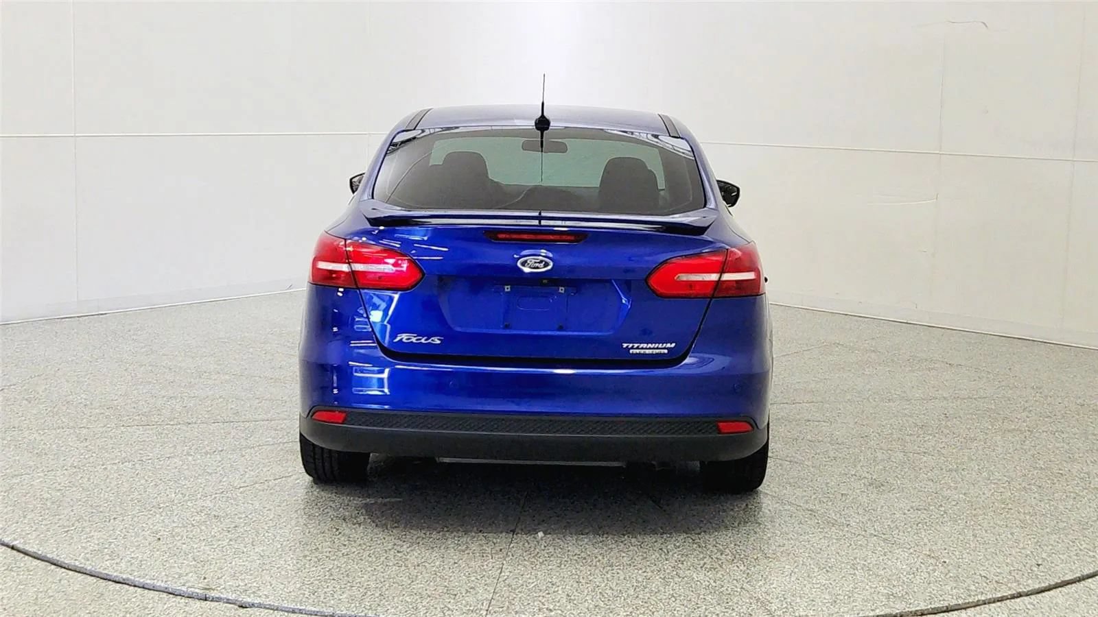 Used 2015 Ford Focus Titanium FWD image 6