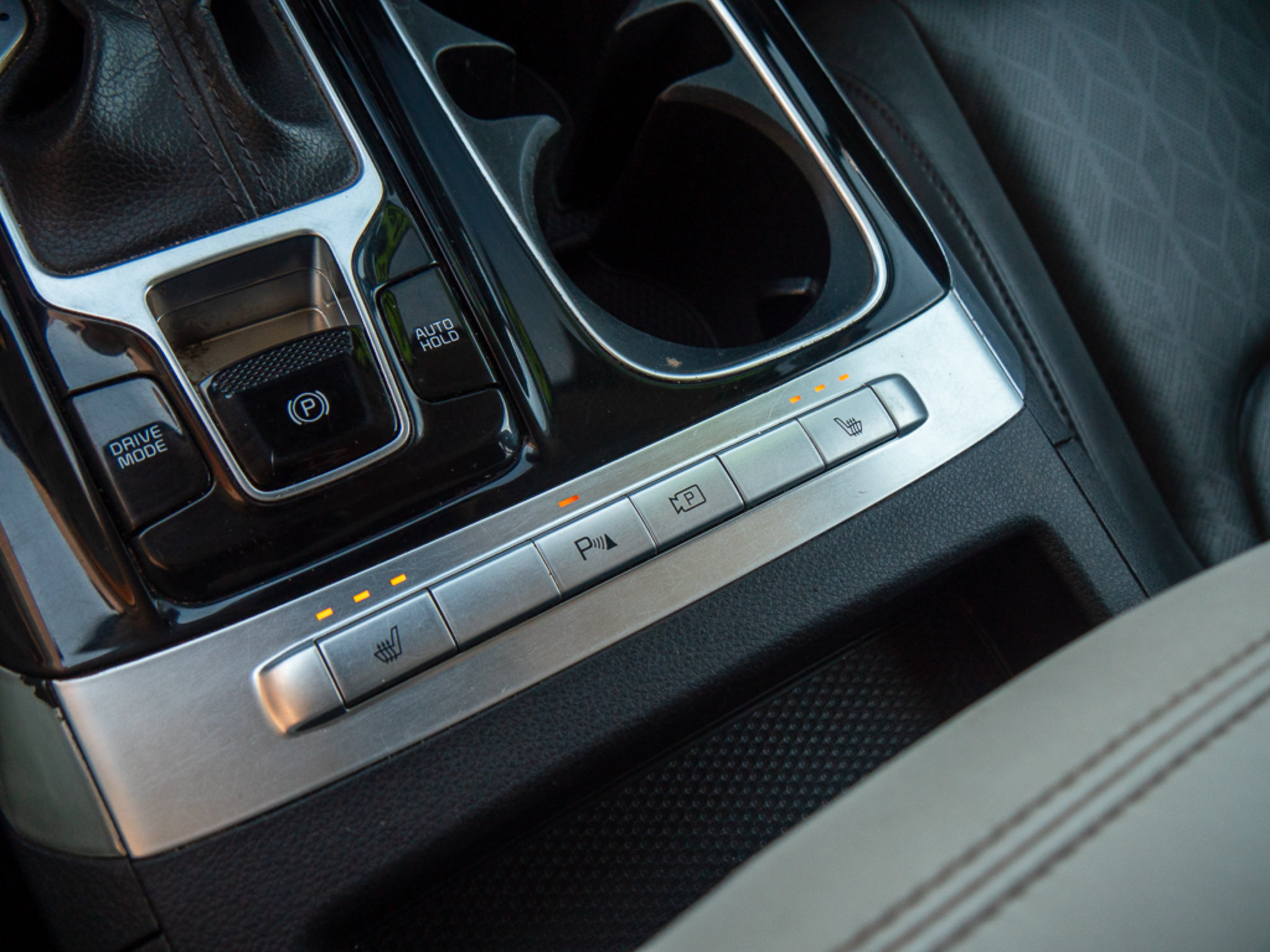 Used 2022 Kia Carnival EX FWD image 22