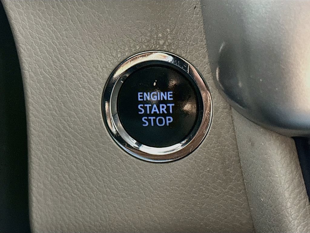 Used 2019 Toyota Highlander XLE AWD/4WD image 26