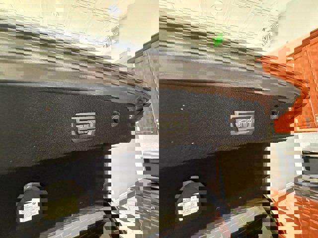 Used 2018 BMW 750i xDrive image 18