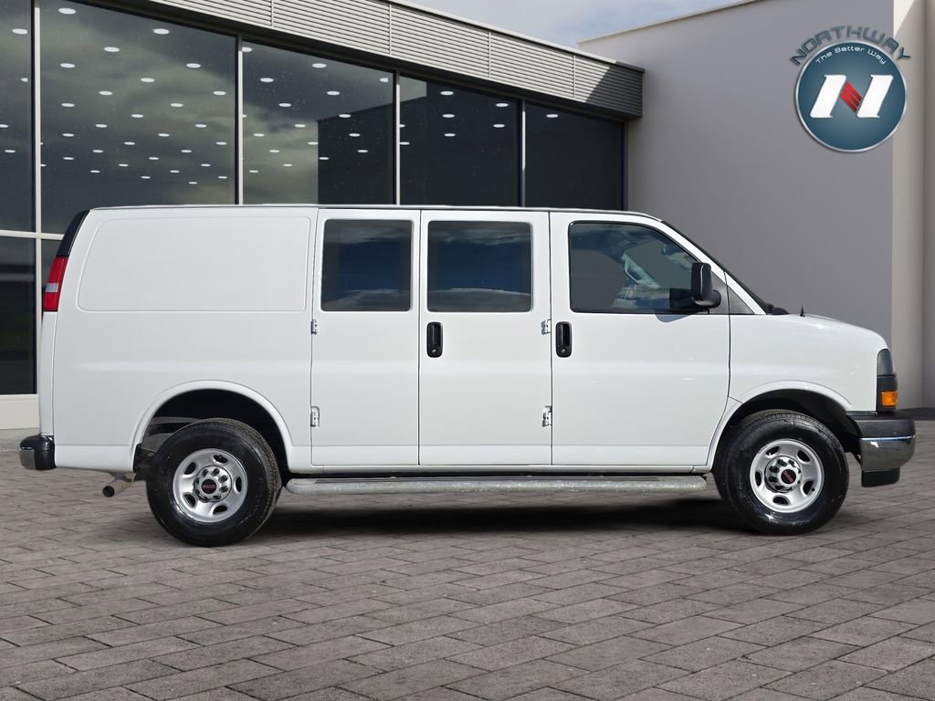 Used 2024 GMC Savana 2500 w/ Driver Convenience Package image 6