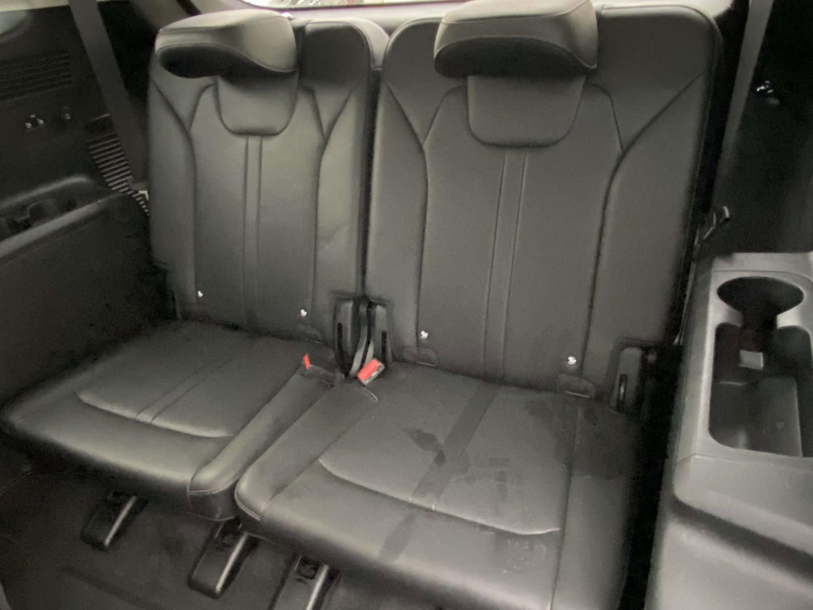 Used 2024 Kia Sorento S FWD image 13
