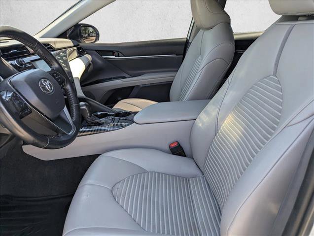 Used 2020 Toyota Camry SE FWD image 22