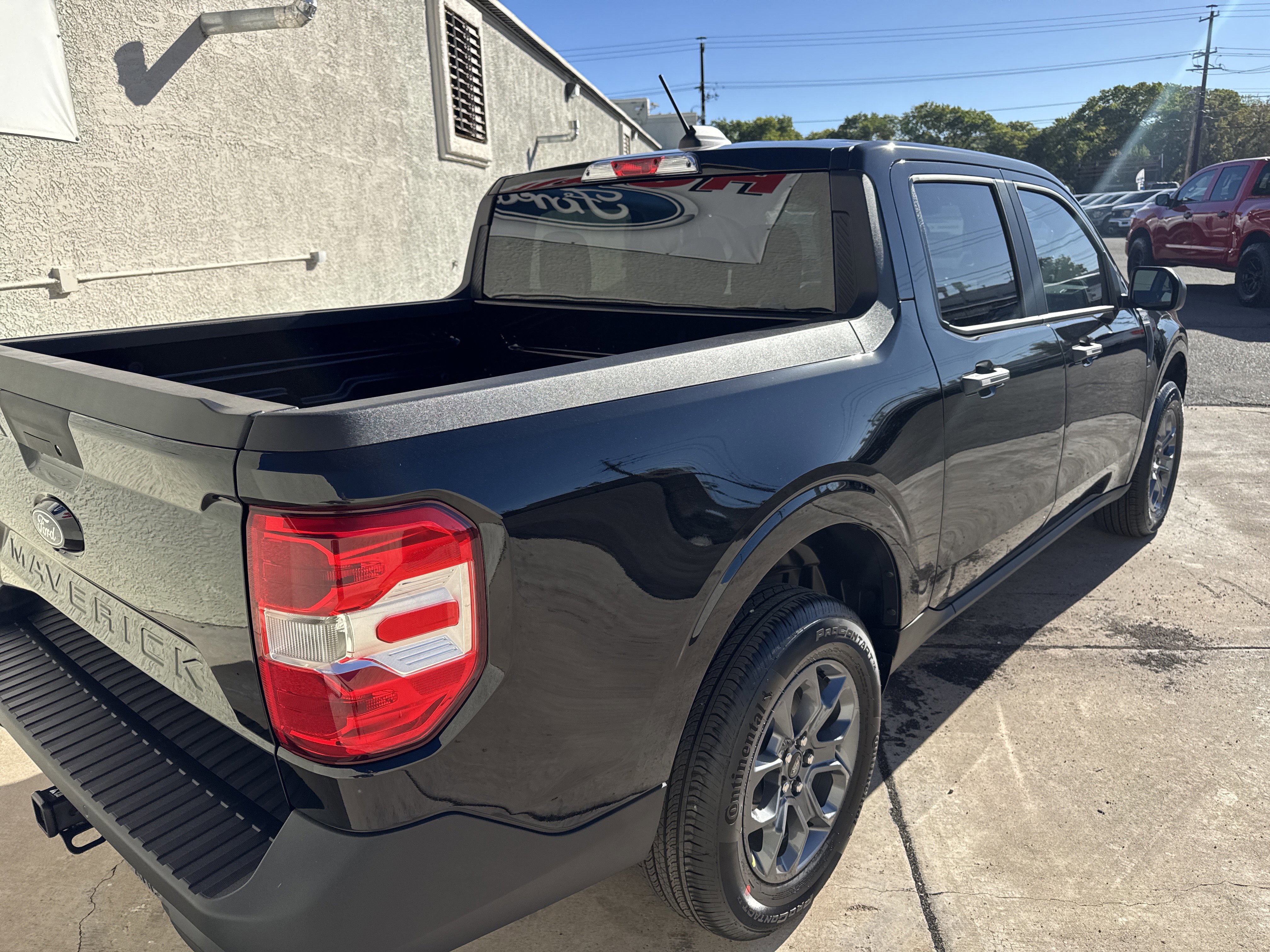 New 2025 Ford Maverick XLT image 7