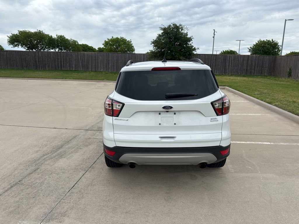 Used 2018 Ford Escape SEL FWD image 11
