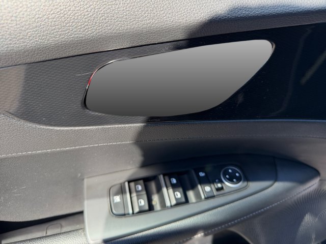 Certified 2023 Kia Forte GT-Line FWD image 12