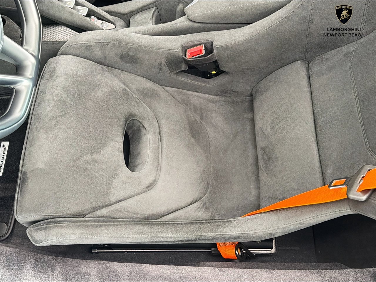Used 2024 McLaren 750S RWD image 35