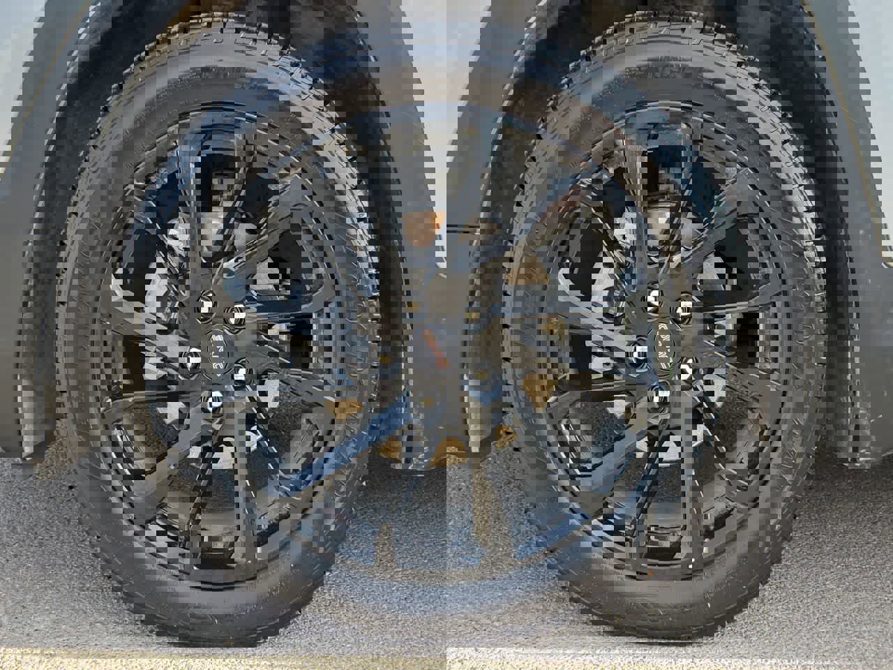 Used 2023 GMC Terrain SLT w/ Elevation Edition image 11