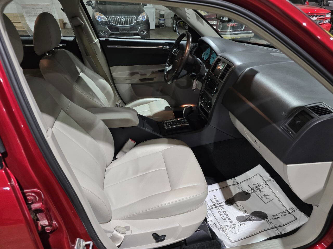 Used 2007 Chrysler 300 Touring L image 33