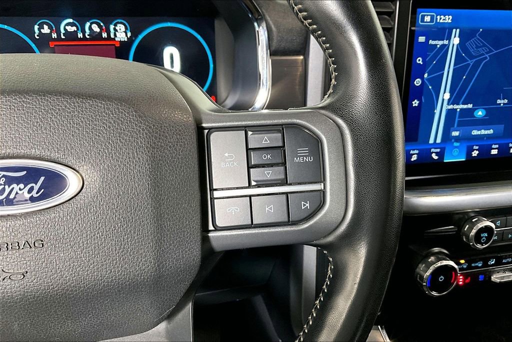 Used 2023 Ford F150 Lariat w/ Max Trailer Tow Package image 19