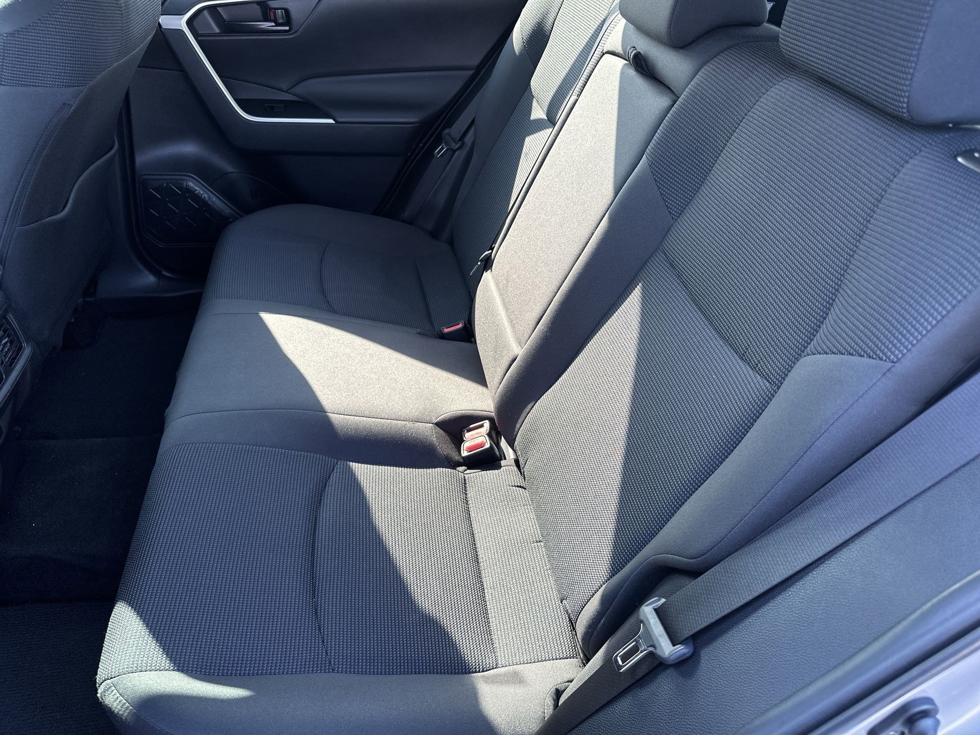 Used 2024 Toyota RAV4 LE AWD/4WD image 22
