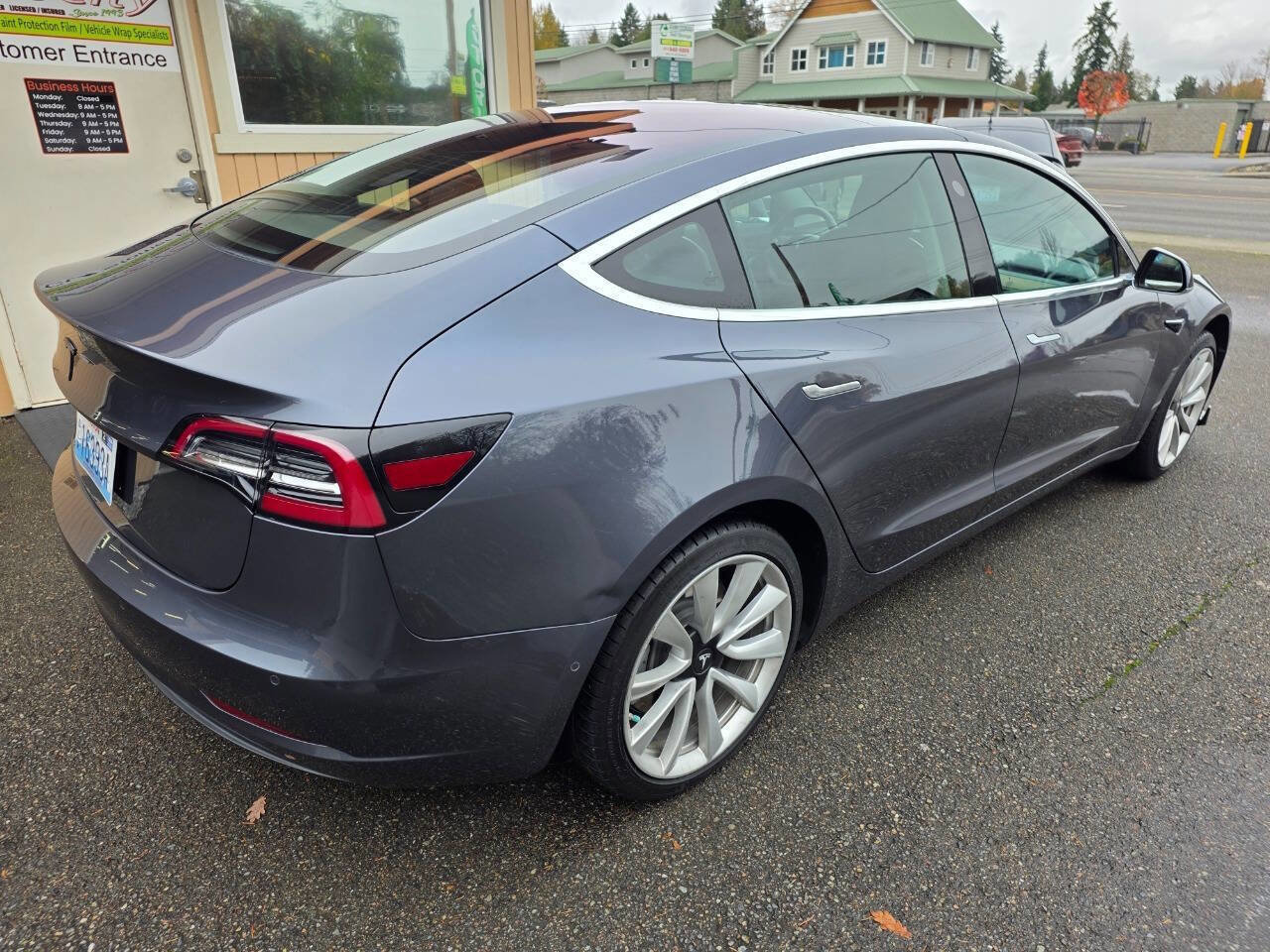 Used 2018 Tesla Model 3 Mid Range image 7
