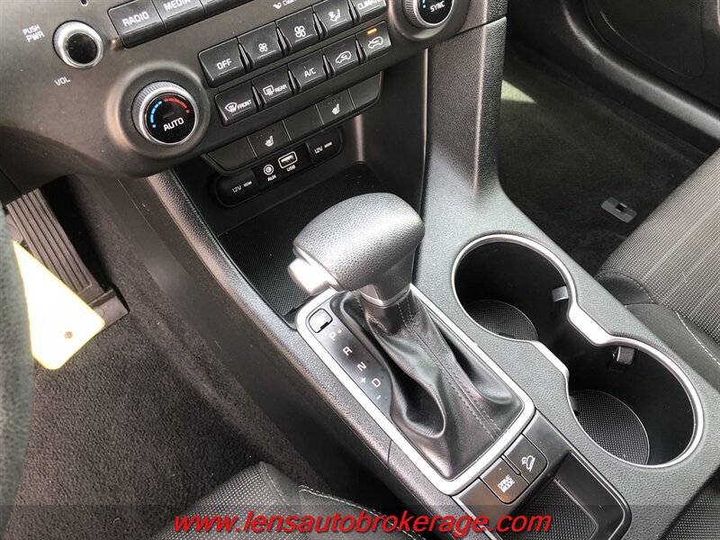 Used 2019 Kia Sportage LX w/ LX Popular Package FWD image 15