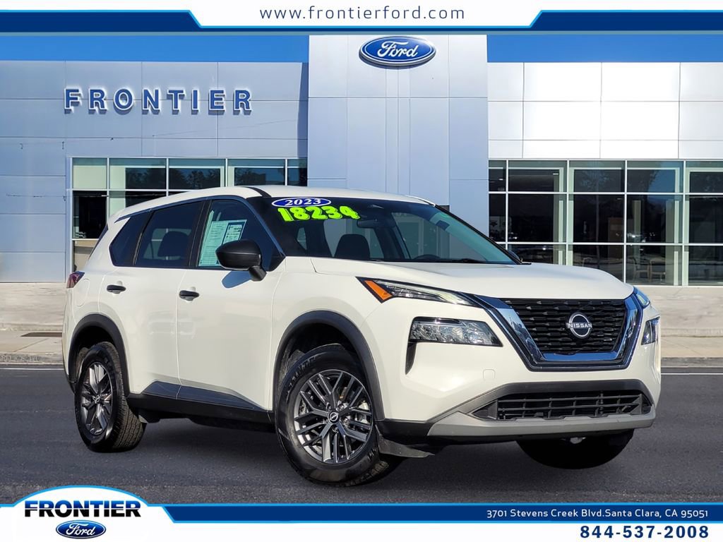 Used 2023 Nissan Rogue S image 1