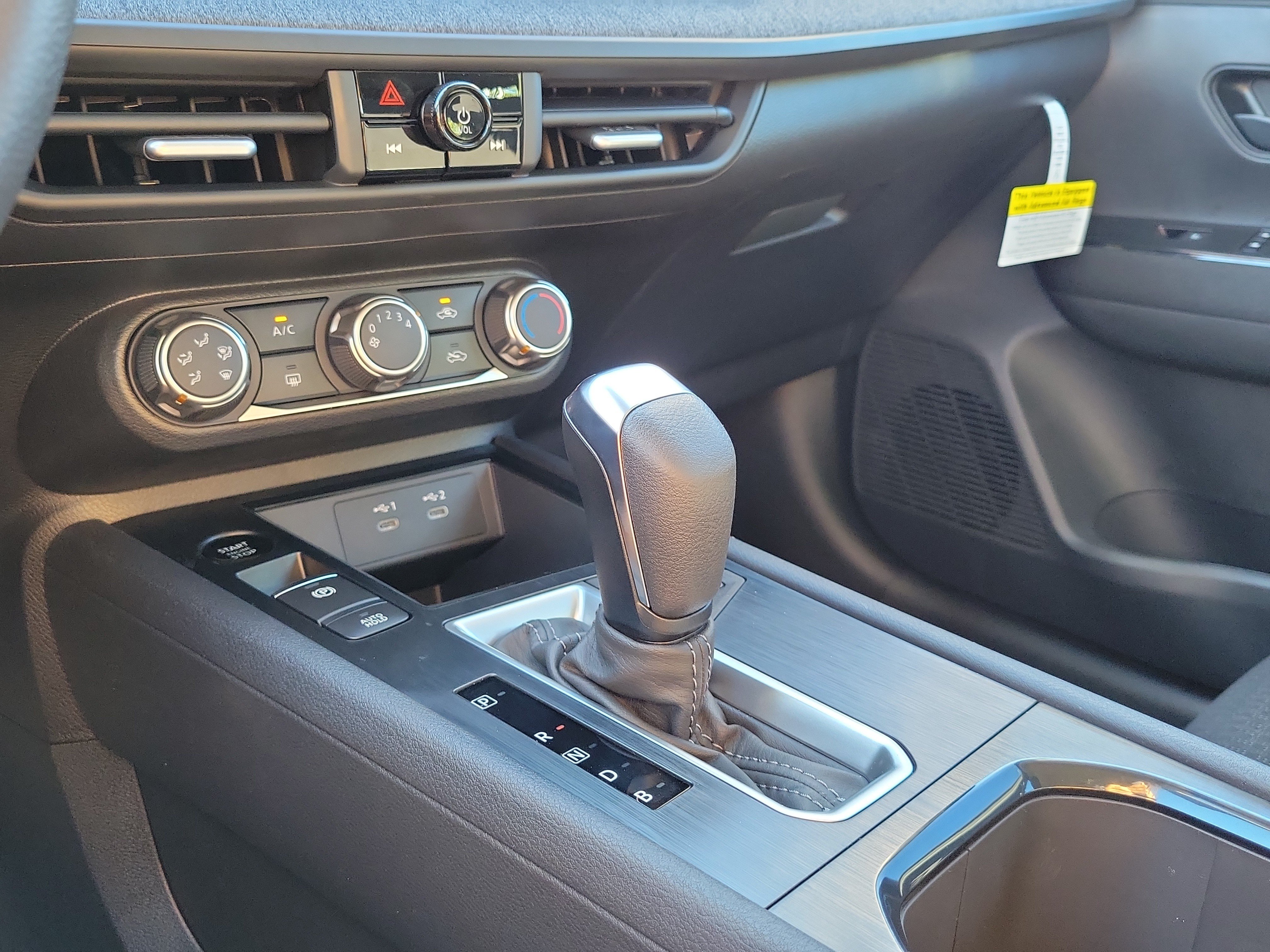 New 2027 Nissan Kicks S FWD image 14