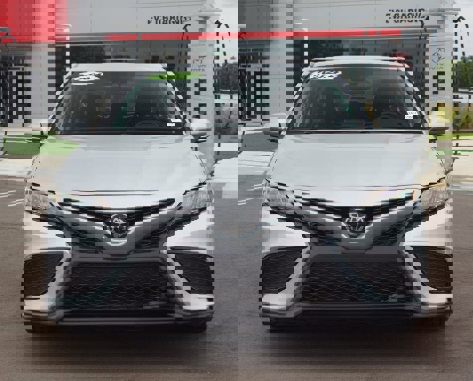 Used 2024 Toyota Camry SE image 20