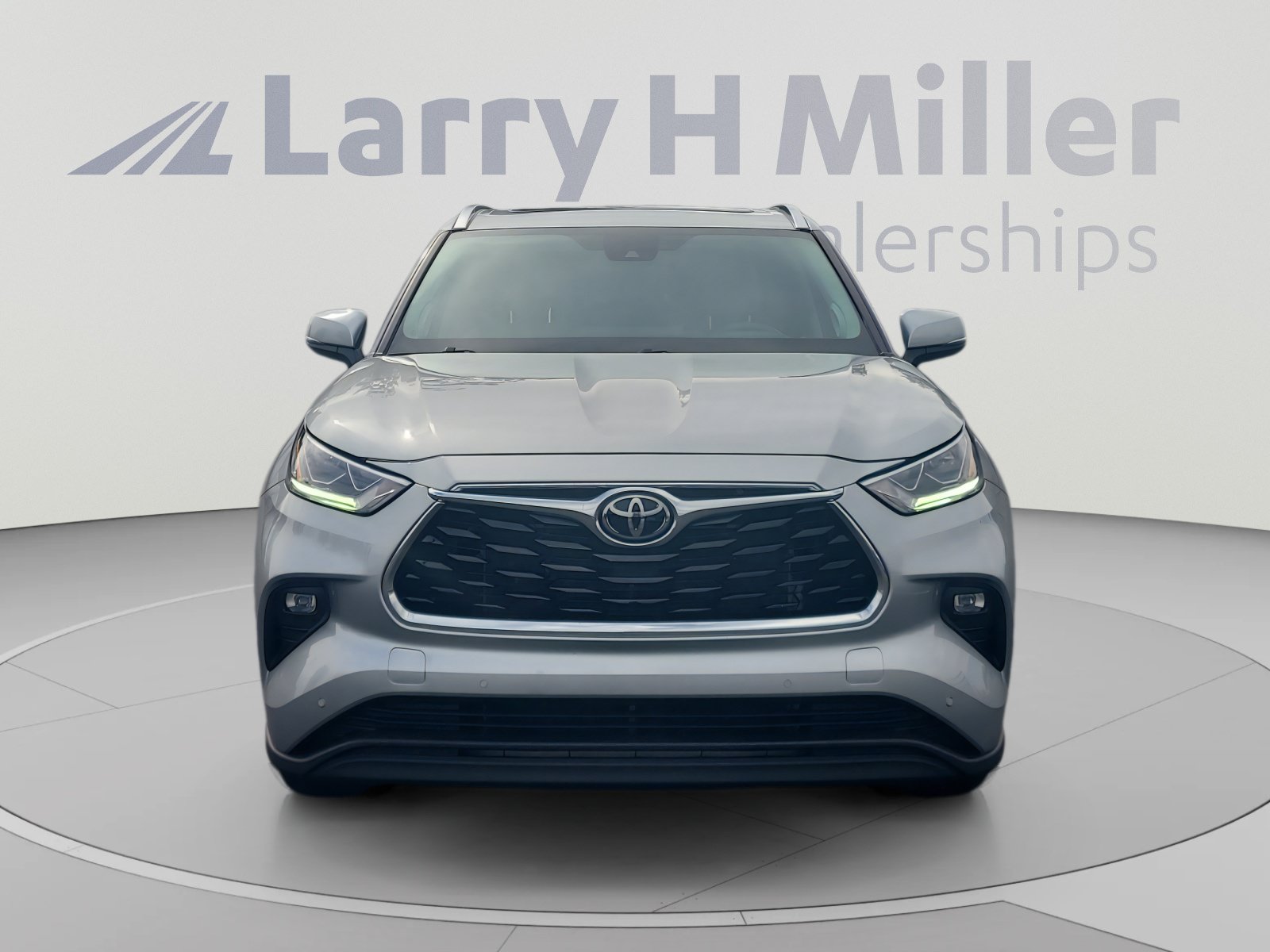 Used 2023 Toyota Highlander Limited AWD/4WD image 8