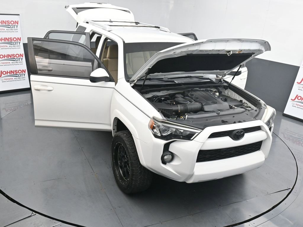 Used 2016 Toyota 4Runner SR5 image 37