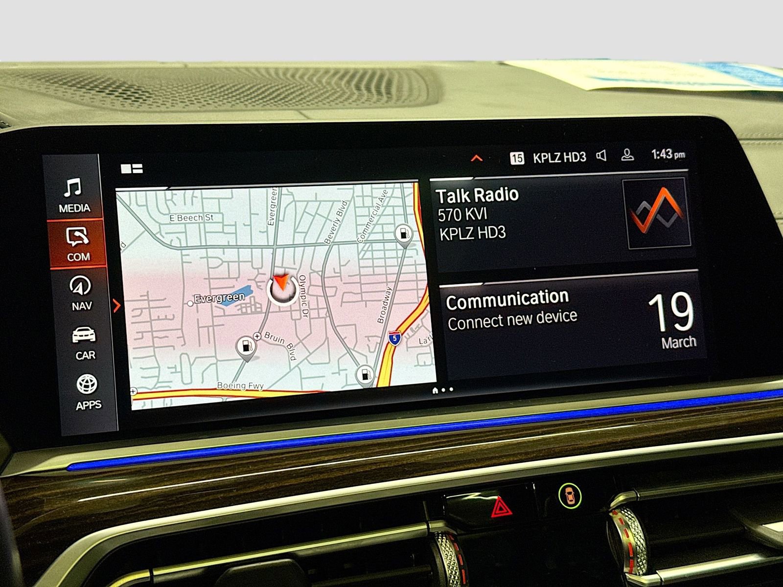 Used 2020 BMW X7 M50i w/ Dynamic Handling Package image 18