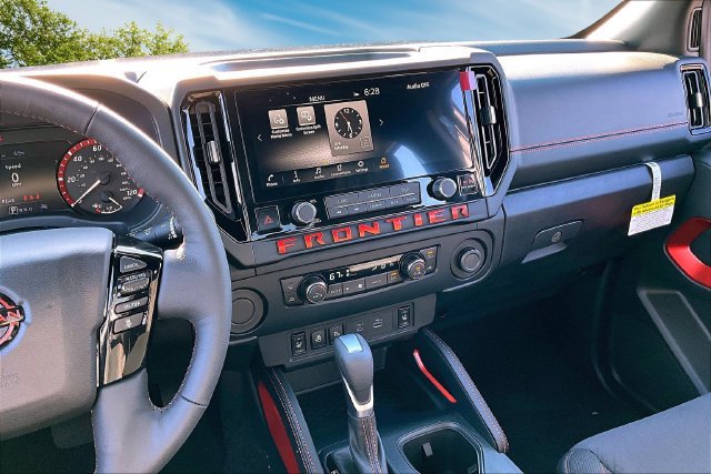 New 2026 Nissan Frontier Pro-X w/ Pro-X Convenience Package RWD image 6