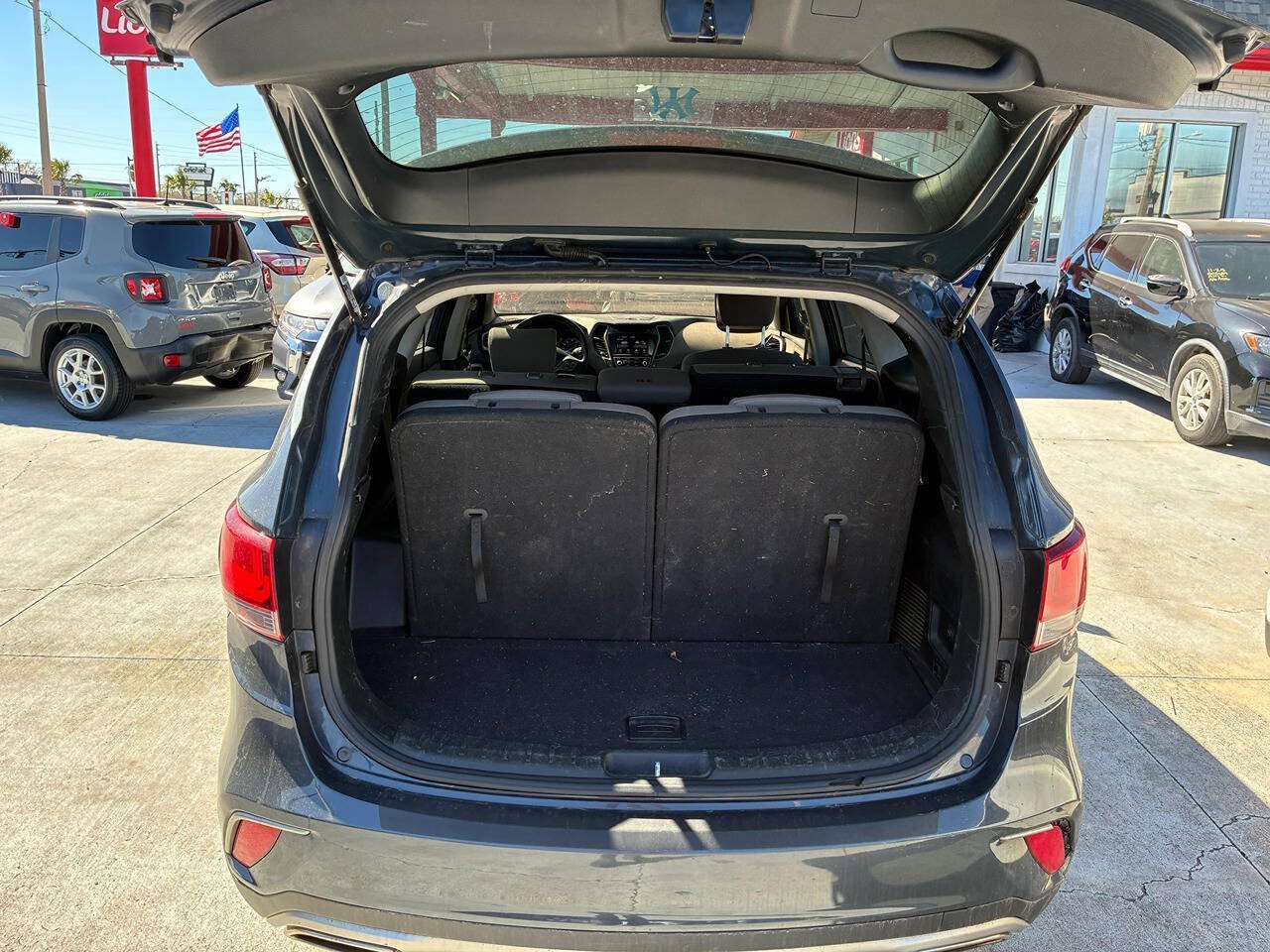 Used 2019 Hyundai Santa Fe XL SE AWD/4WD image 12