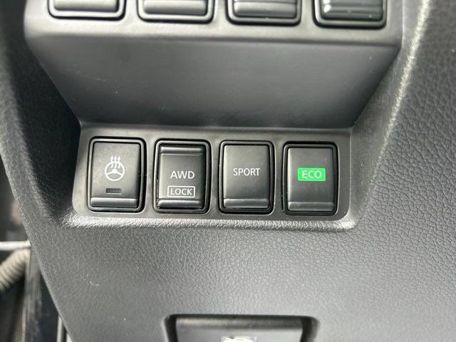Used 2019 Nissan Rogue AWD image 18