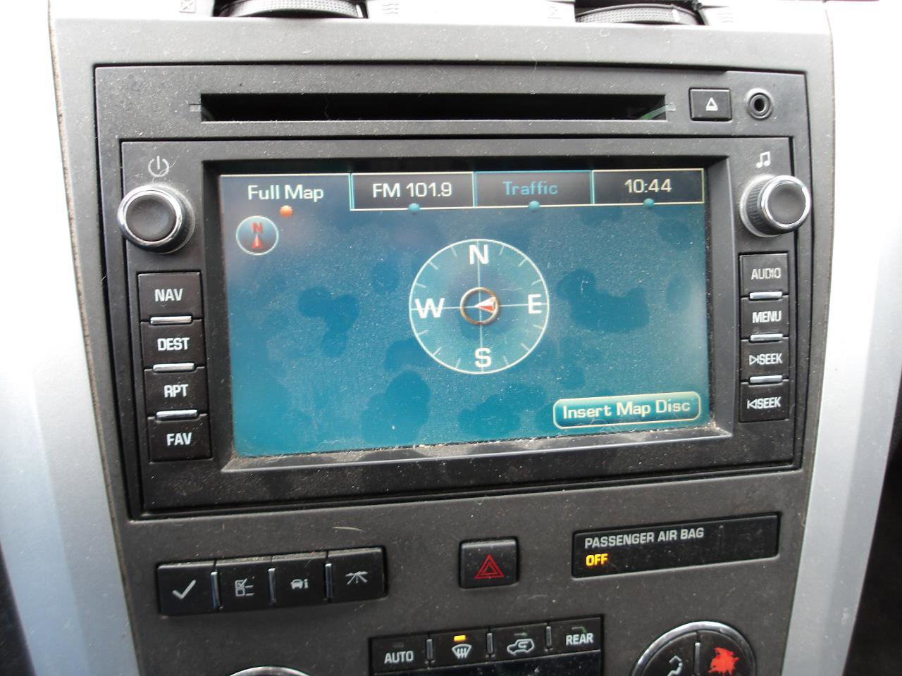Used 2011 Chevrolet Traverse LT w/ Personal Connectivity Package FWD image 21