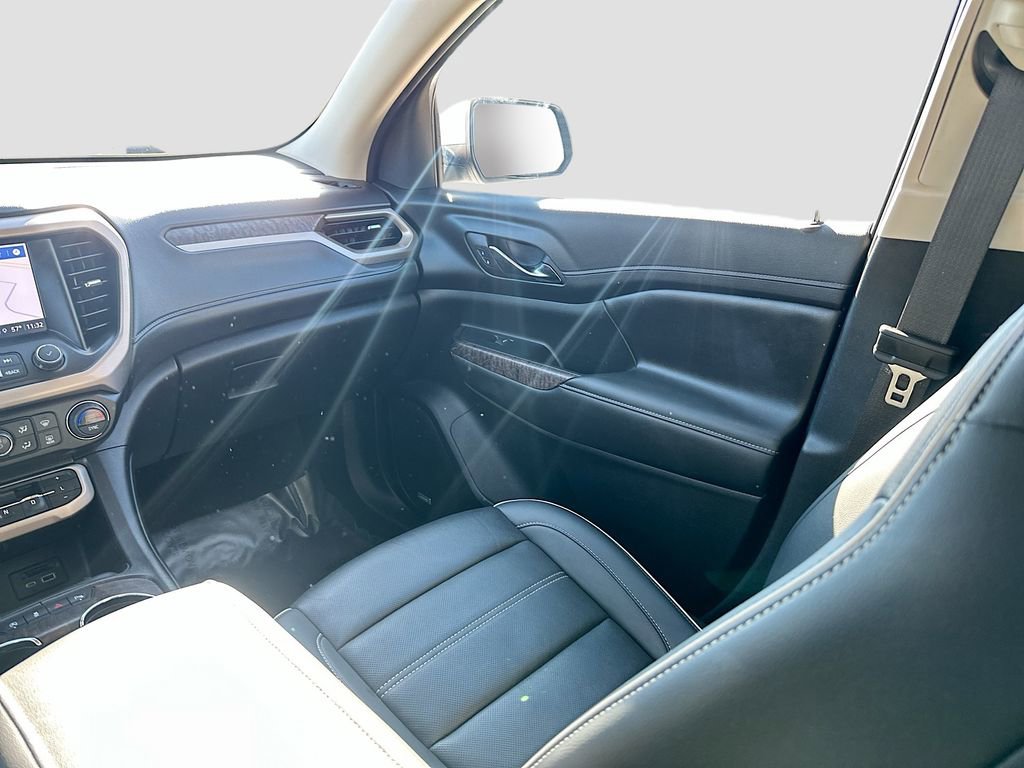 Used 2023 GMC Acadia Denali w/ Denali Ultimate Package image 25
