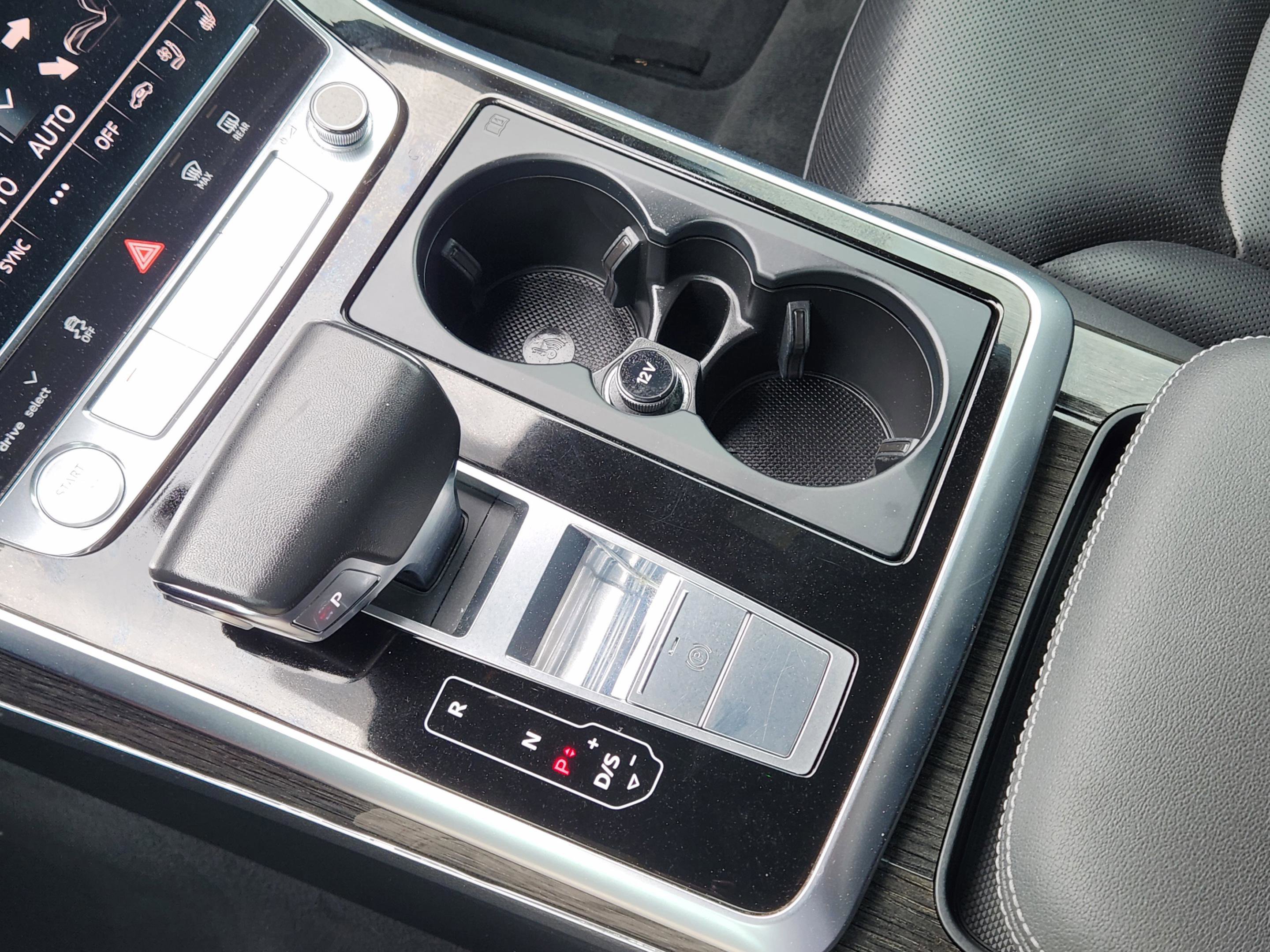 Used 2019 Audi Q8 Prestige w/ Adaptive Chassis Package image 20