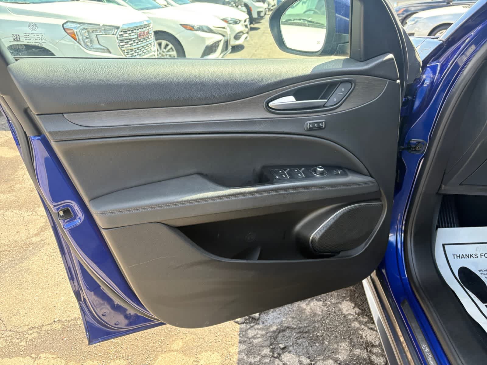 Used 2022 Alfa Romeo Stelvio Ti AWD/4WD image 10